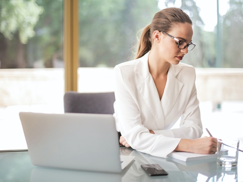 在美國(guó)注冊(cè)海外公司需準(zhǔn)備哪些資料？詳細(xì)指南！