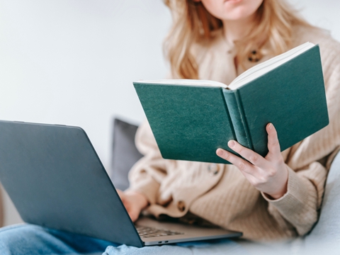 B1B2簽證續(xù)簽免面簽，這些條件你必須知道！