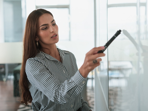 2025年迪拜銀行開戶指南：流程、賬戶類型與銀行對比