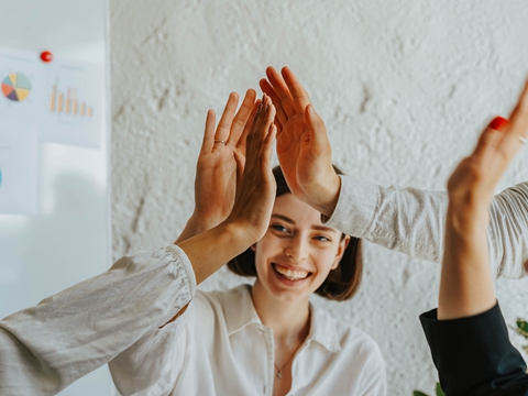 解析中衛(wèi)香港公司海牙公證的必要性與流程，開啟國際商業(yè)新篇章