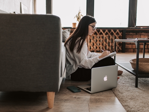 如何順利完成香港公司股權(quán)轉(zhuǎn)讓的律師公證流程？